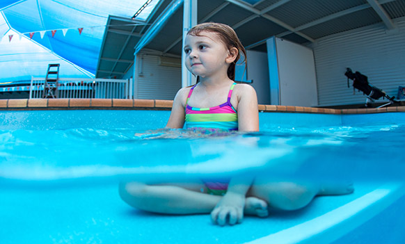 Encouraging the Fearful Child – Tips for Overcoming the Fear of Water