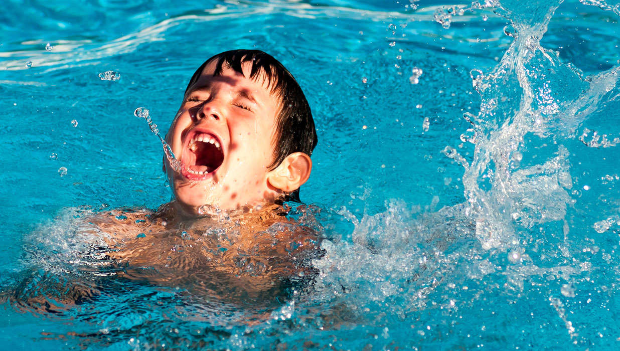 What to Do When a Child Goes Underwater Unexpectedly?